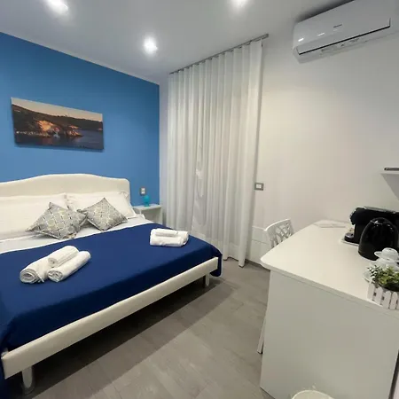 Donna Marianna بيت ضيافة 4*